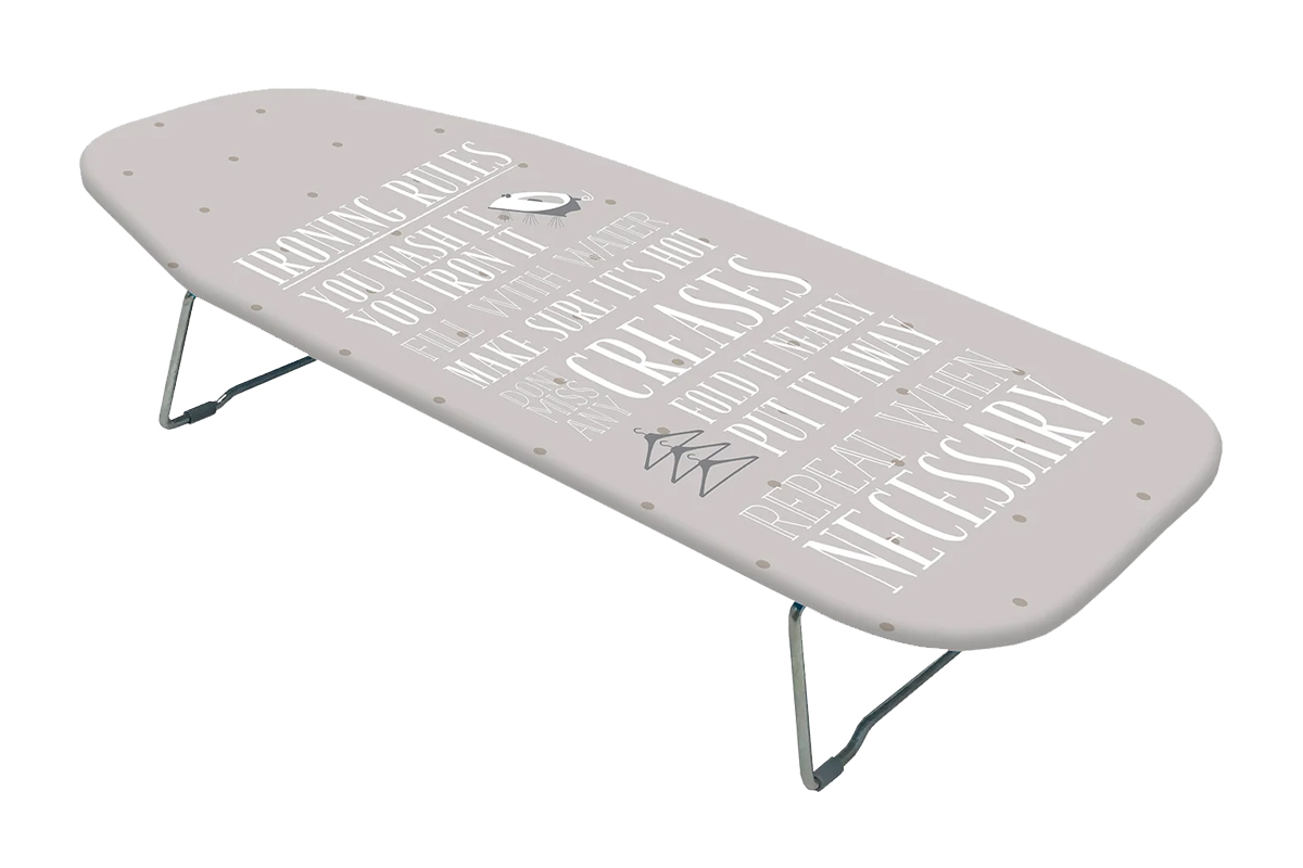 Σιδερώστρα πάγκου Easy plus γκρι-λευκό Decor με γράμματα 30x70x8,5εκ. πτυσσόμενη γκρι μεταλλική βάση